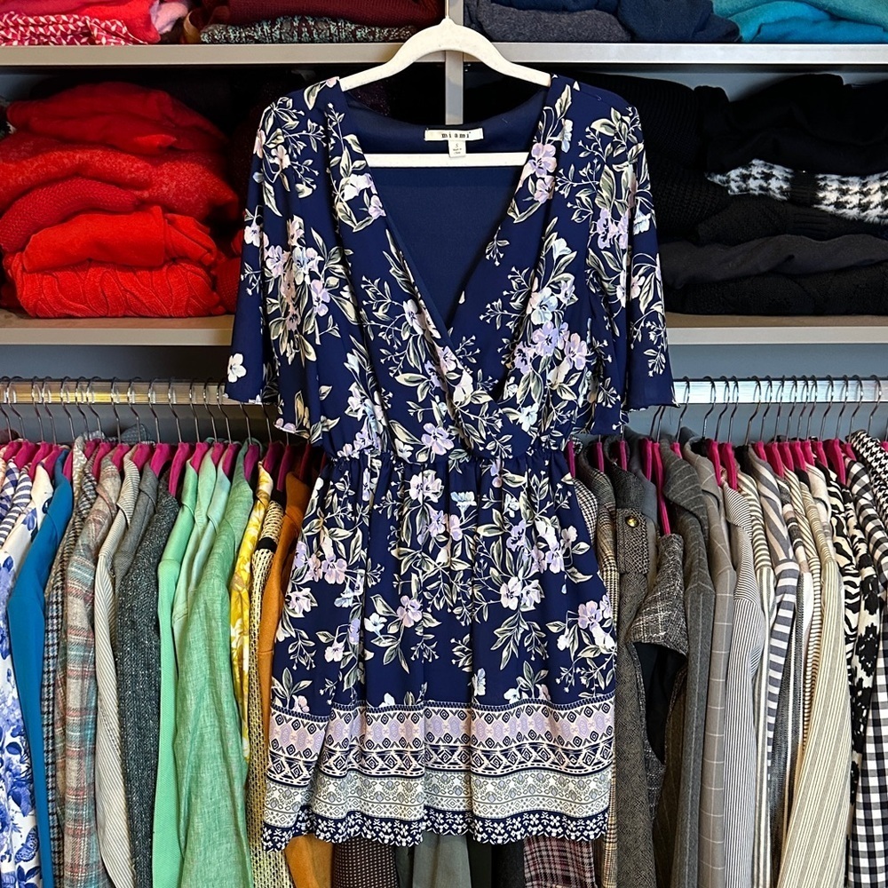 Miami navy/purple floral 1/2 sleeve elastic waistband crop lined dress size S